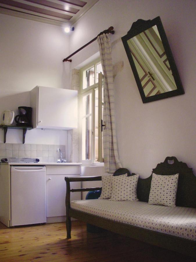 Madonna Studios Chania  Bilik gambar