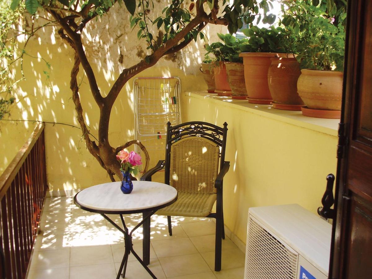 Madonna Studios Chania  Bilik gambar